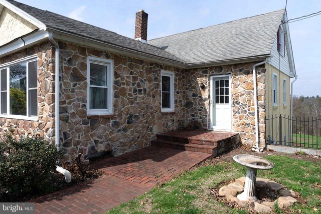 35 E BEN FRANKLIN HWY, Birdsboro, PA 19508