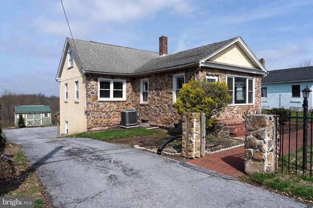 35 E BEN FRANKLIN HWY, Birdsboro, PA 19508