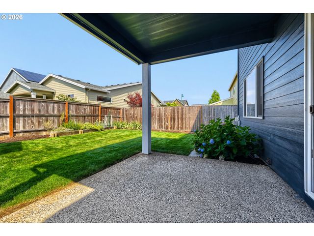1949 SILVERSTONE Dr, Forest Grove, OR 97116