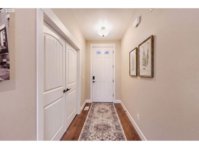 1949 SILVERSTONE Dr, Forest Grove, OR 97116
