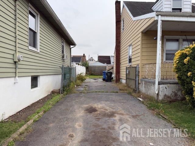 49 Loretta Street, Perth Amboy, NJ 08861