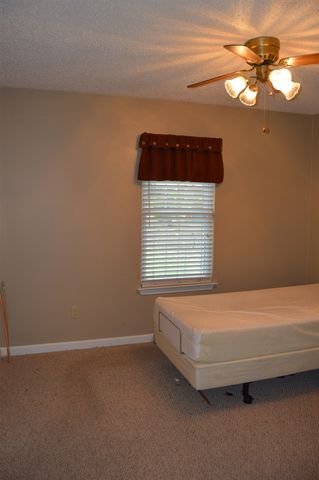 6556 SUNGATE CIR, Bartlett, TN 38135