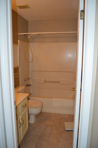 6556 SUNGATE CIR, Bartlett, TN 38135