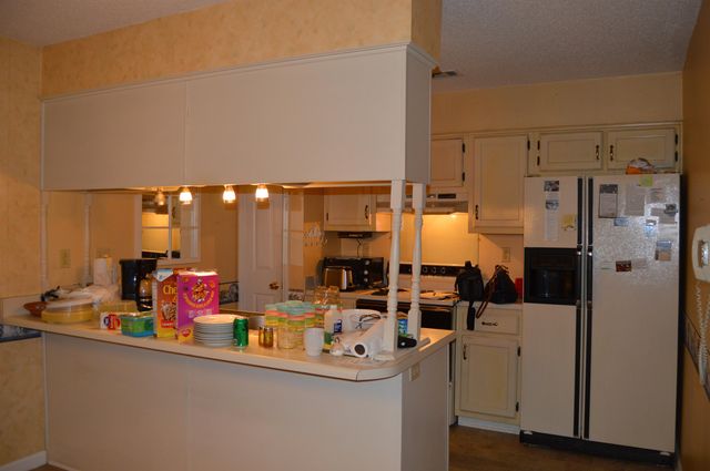 6556 SUNGATE CIR, Bartlett, TN 38135