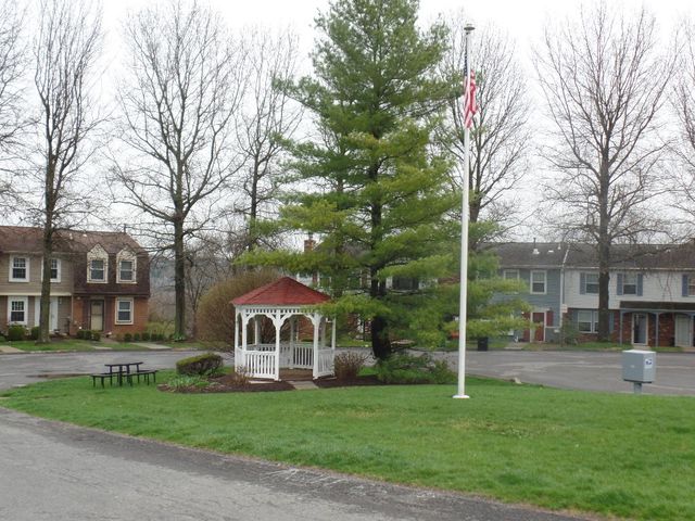503 Winesap, South Fayette, PA 15017