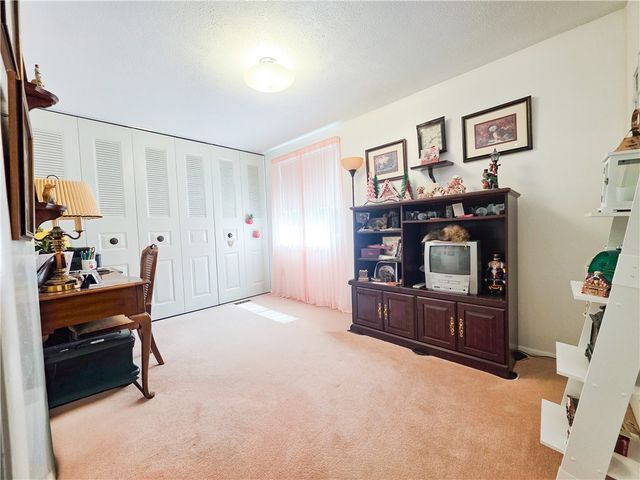 503 Winesap, South Fayette, PA 15017