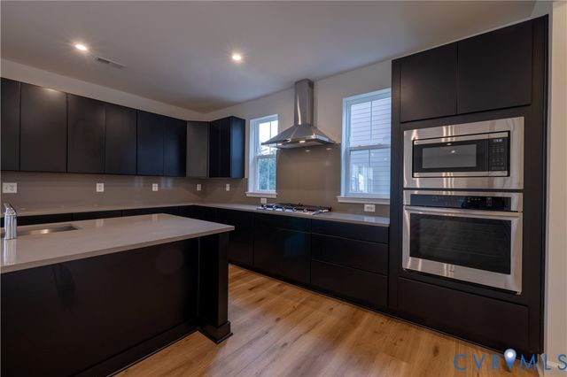 11541 Chapman Mill Dr, Glen Allen, VA 23060