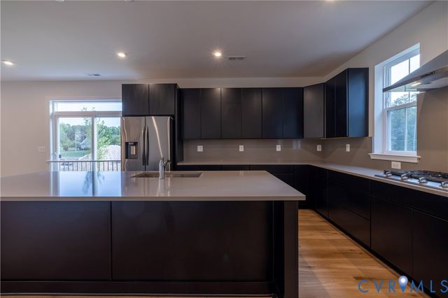 11541 Chapman Mill Dr, Glen Allen, VA 23060