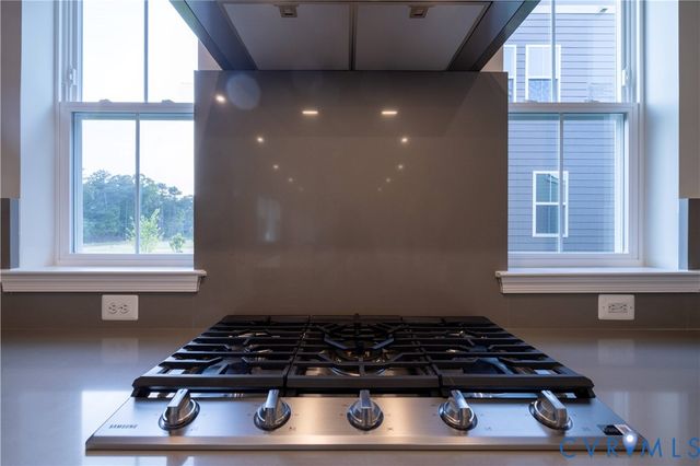 11541 Chapman Mill Dr, Glen Allen, VA 23060