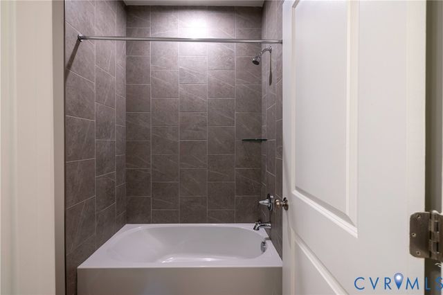 11541 Chapman Mill Dr, Glen Allen, VA 23060