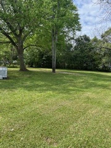 447 Headland Avenue, Dothan, AL 36303