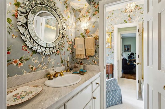 3017 Habersham Way NW, Atlanta, GA 30305
