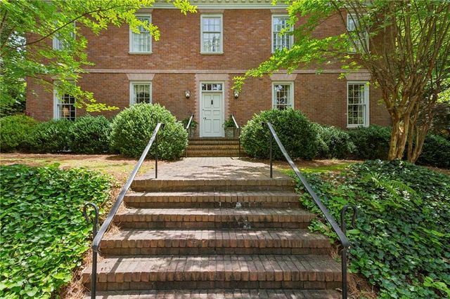 3017 Habersham Way NW, Atlanta, GA 30305