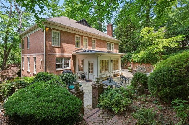 3017 Habersham Way NW, Atlanta, GA 30305