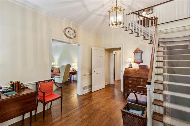 3017 Habersham Way NW, Atlanta, GA 30305