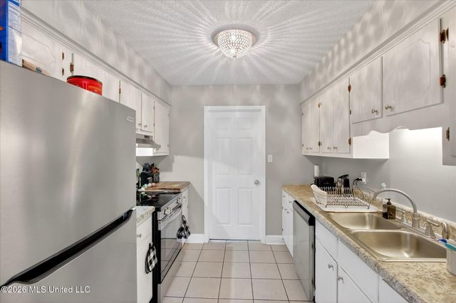 12433 Red Fox Drive, Gulfport, MS 39503