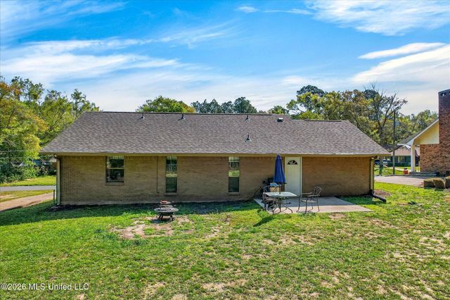 12433 Red Fox Drive, Gulfport, MS 39503