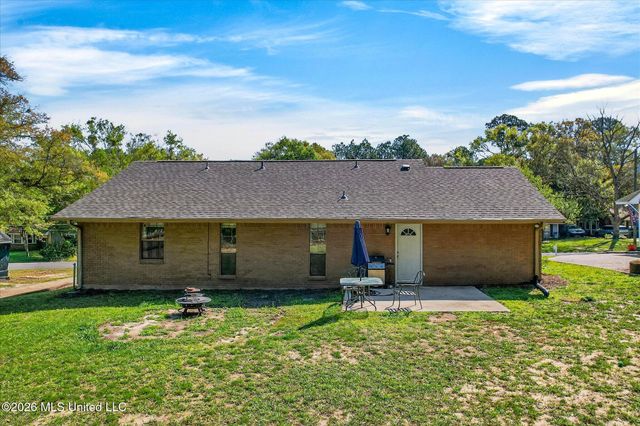 12433 Red Fox Drive, Gulfport, MS 39503