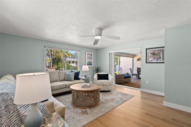 353 AVENIDA LEONA, Sarasota, FL 34242