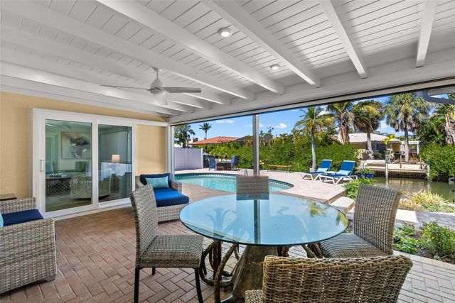 353 AVENIDA LEONA, Sarasota, FL 34242