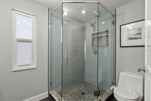 353 AVENIDA LEONA, Sarasota, FL 34242