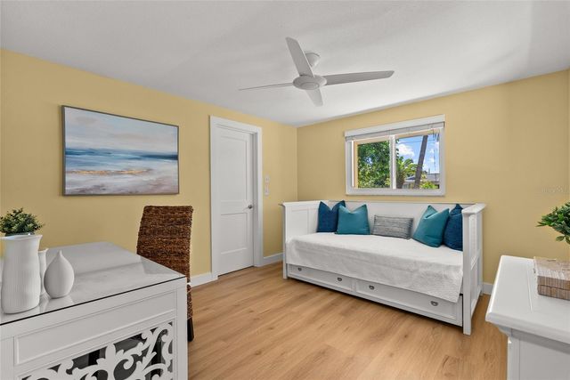 353 AVENIDA LEONA, Sarasota, FL 34242