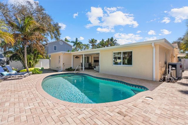 353 AVENIDA LEONA, Sarasota, FL 34242