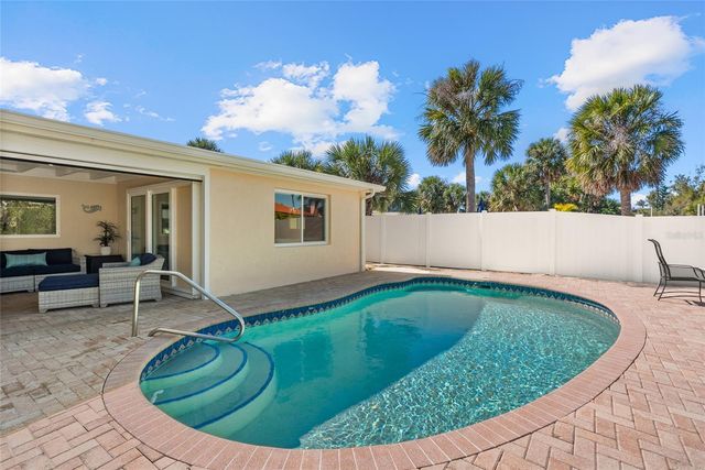 353 AVENIDA LEONA, Sarasota, FL 34242