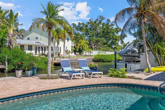 353 AVENIDA LEONA, Sarasota, FL 34242