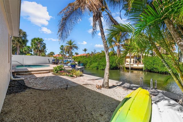 353 AVENIDA LEONA, Sarasota, FL 34242