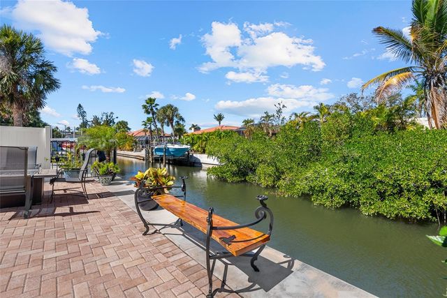 353 AVENIDA LEONA, Sarasota, FL 34242