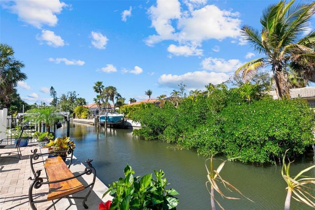 353 AVENIDA LEONA, Sarasota, FL 34242