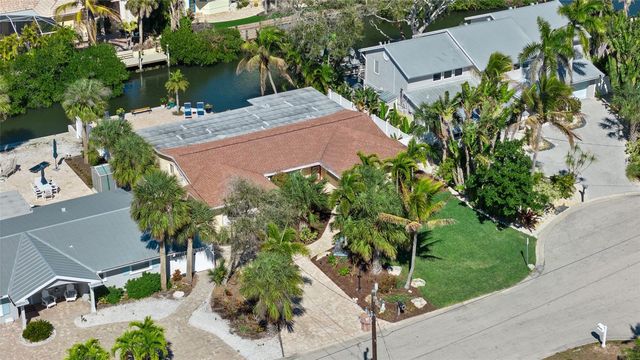 353 AVENIDA LEONA, Sarasota, FL 34242