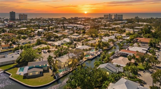 353 AVENIDA LEONA, Sarasota, FL 34242