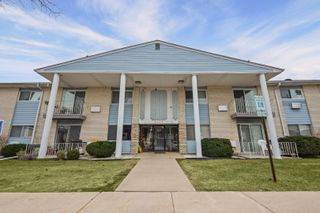 9460 Dee Road 2H, Des Plaines, IL 60016