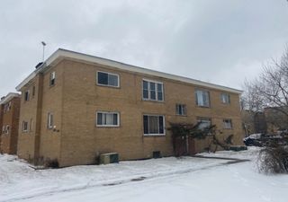 746 Walnut Street 2E, Waukegan, IL 60085
