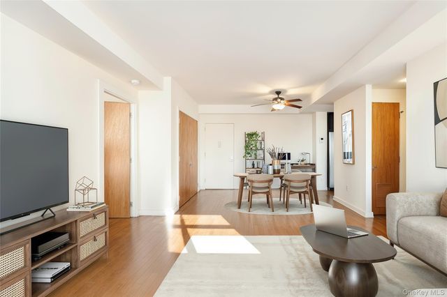151 Beach 96 6D, Far Rockaway, NY 11693