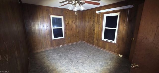 4372 Oak Ridge Drive, Winston-salem, NC 27105