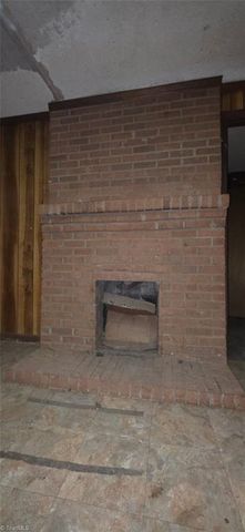 4372 Oak Ridge Drive, Winston-salem, NC 27105