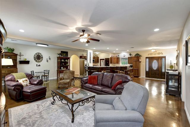 28030 Highway 6, Hempstead, TX 77445