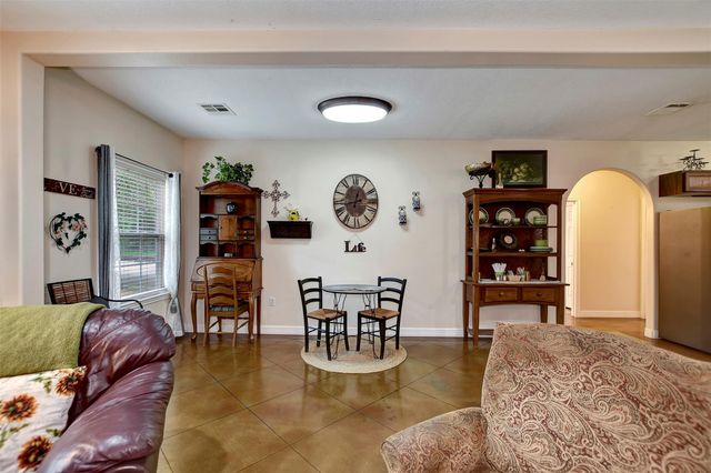 28030 Highway 6, Hempstead, TX 77445