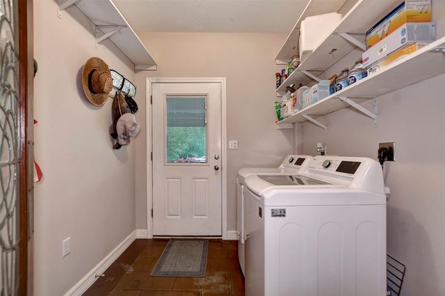 28030 Highway 6, Hempstead, TX 77445