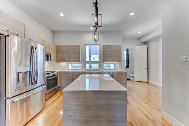 2705 St Emanuel Street, Houston, TX 77004