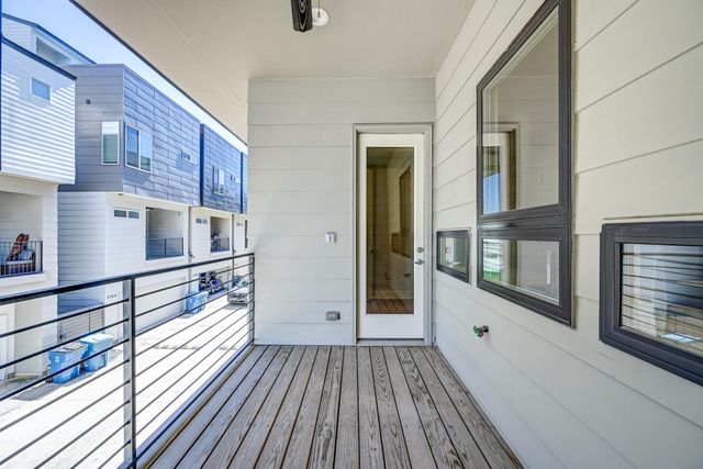 2705 St Emanuel Street, Houston, TX 77004