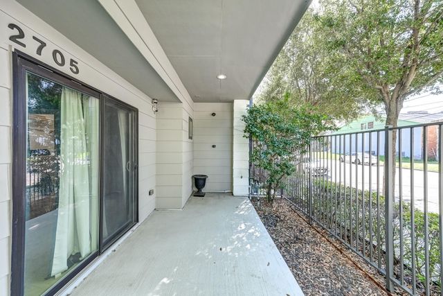 2705 St Emanuel Street, Houston, TX 77004