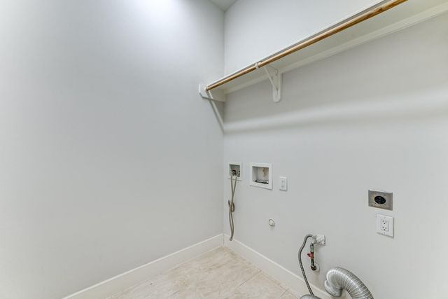 2705 St Emanuel Street, Houston, TX 77004