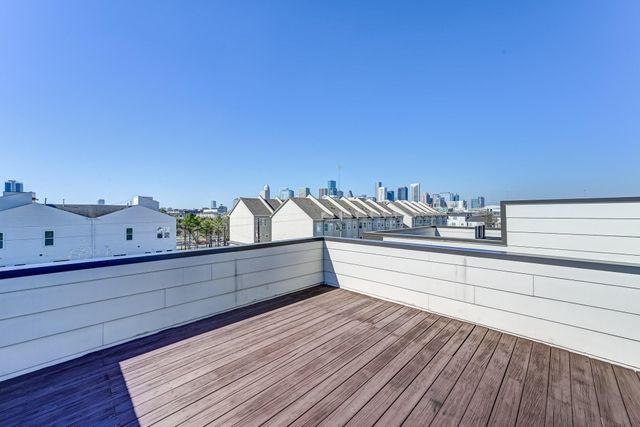 2705 St Emanuel Street, Houston, TX 77004