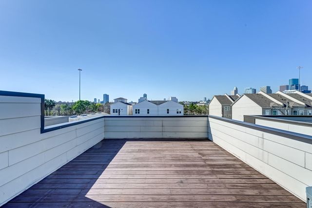 2705 St Emanuel Street, Houston, TX 77004