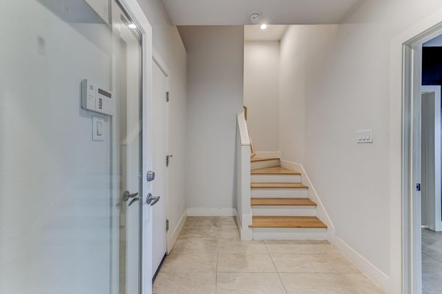 2705 St Emanuel Street, Houston, TX 77004