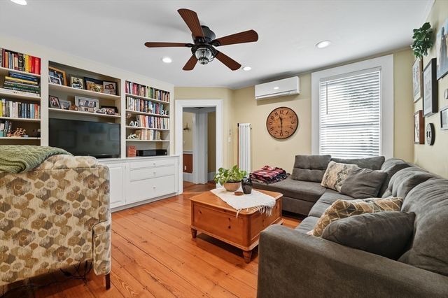 139 Salem End Road, Framingham, MA 01702